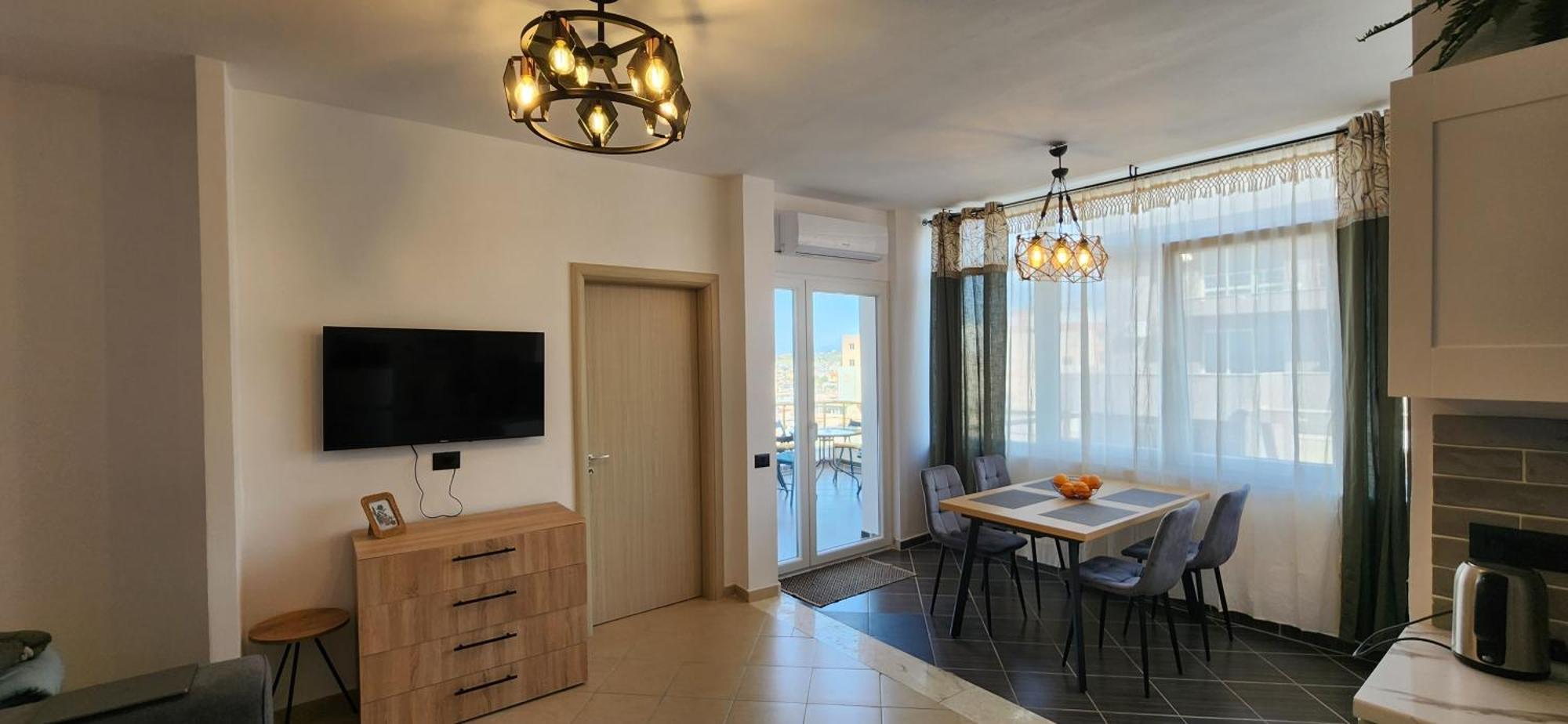 Tropic Apartment